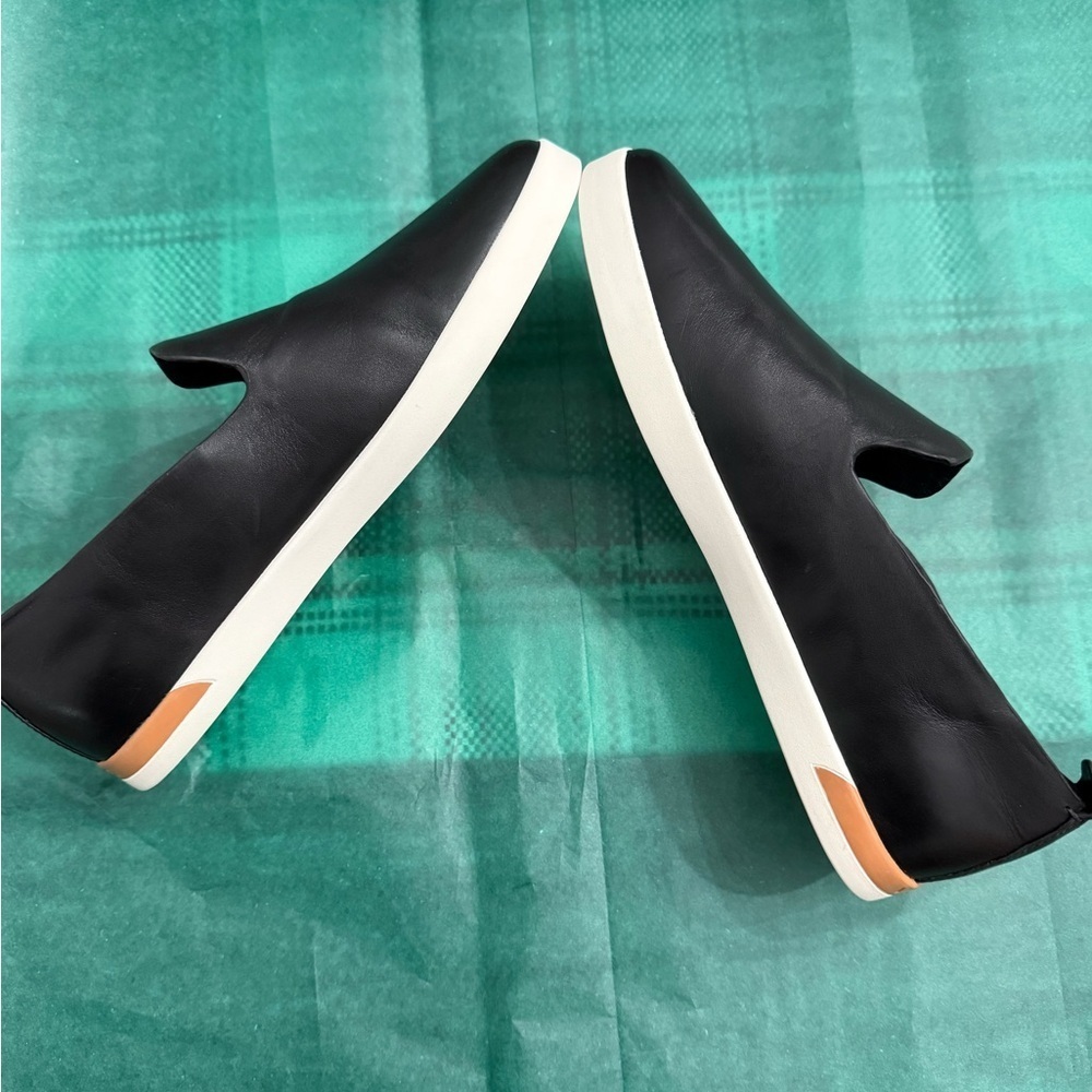 Vince Black Leather Slip-On Shoes - Picture 6 of 9
